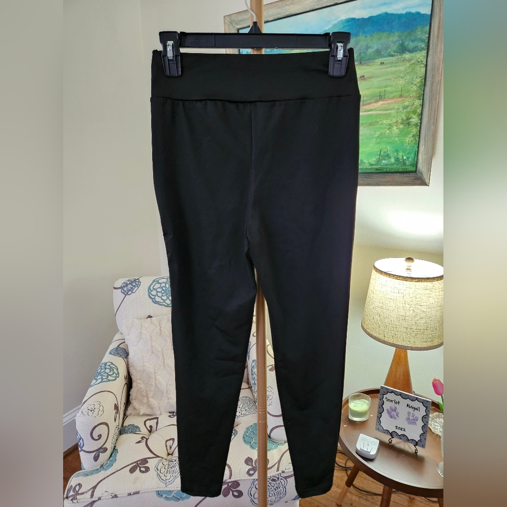 SHEIN Black Leggingss With Gray Cropped Hooded Top Sz 6 - Picture 6 of 7